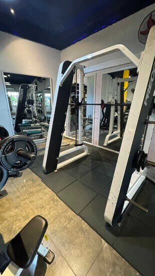 C’Gym Ho Chi Minh City, Vietnam Smith Machine