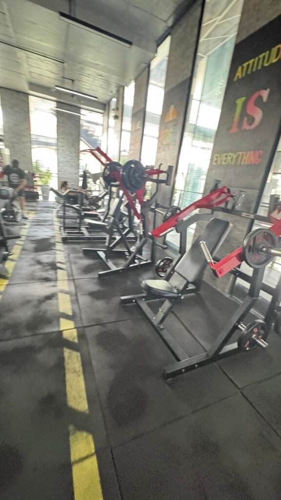Fitness World, Vientiane