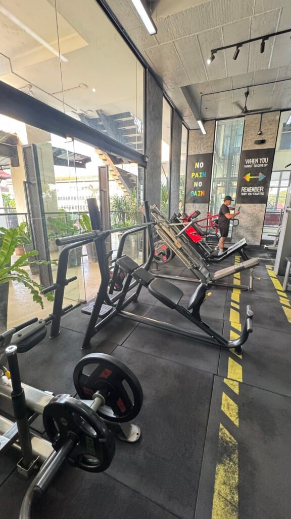 Fitness World, Vientiane