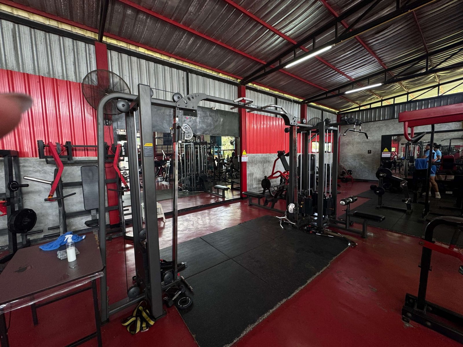 O2K Fitness Koh Samui cable machine