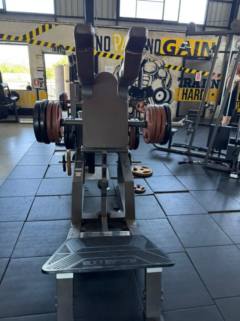 The Tank Hua HIn Gym Leg Equipment