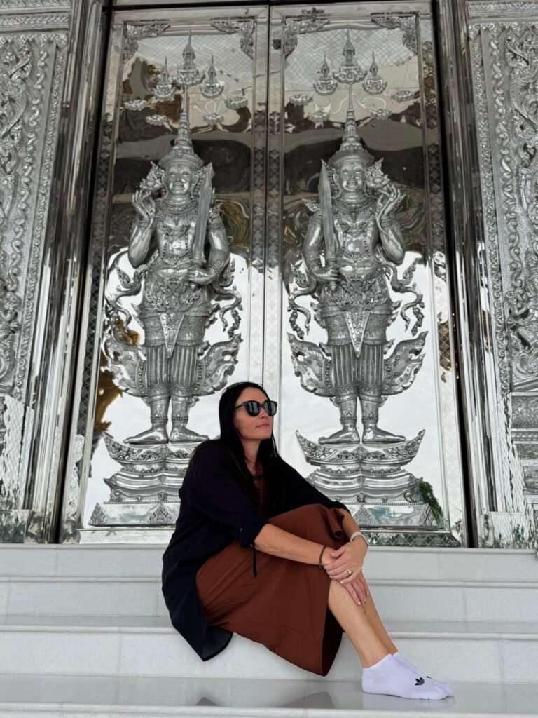 Wat Phuttha Prommayan: Thailand Mirror Temple silver level